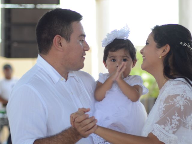 La boda de Franco y Yaremi  en Oxkutzcab, Yucatán 10