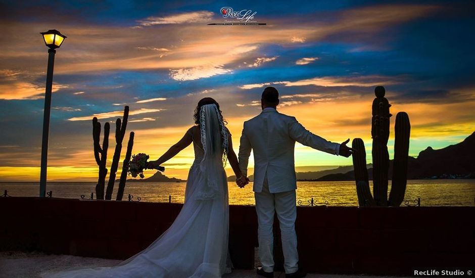 La boda de Mitsunori y Keila en Guaymas-San Carlos, Sonora