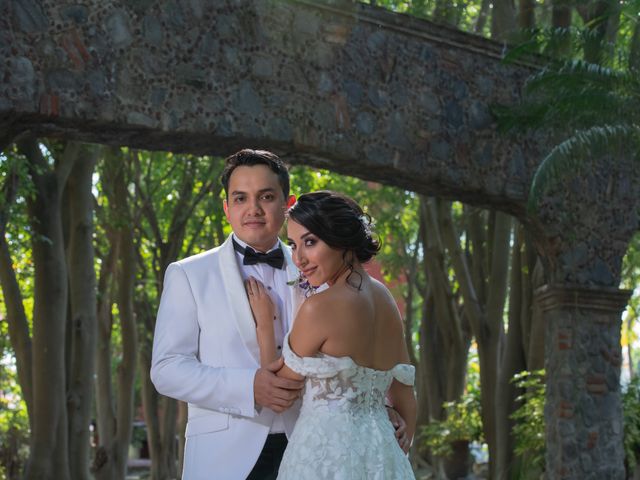La boda de Cesar y Carolina en Cuernavaca, Morelos 25