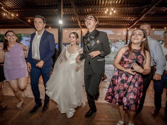 La boda de Marco  y Isabel  en León, Guanajuato 17
