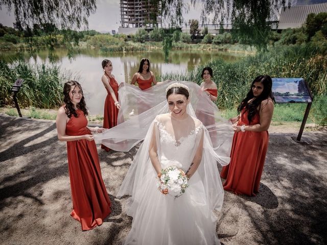 La boda de Marco  y Isabel  en León, Guanajuato 18