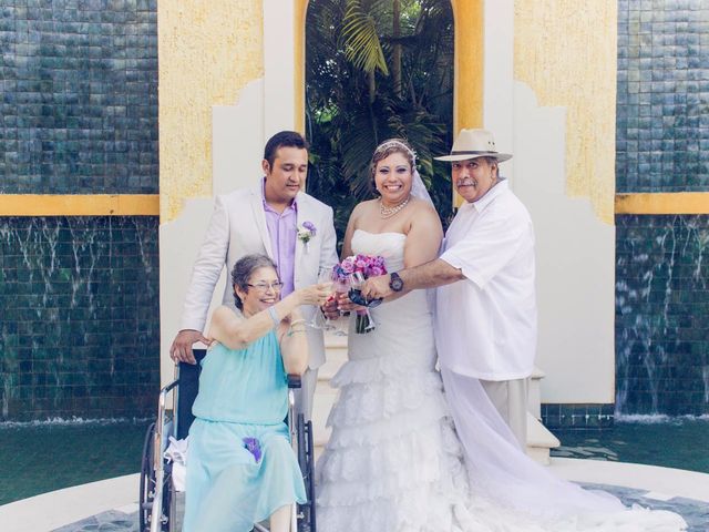 La boda de Juan Antonio y Karla en Playa del Carmen, Quintana Roo 13