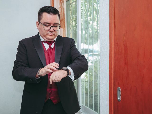 La boda de Edgar  y Karen  en Colima, Colima 31