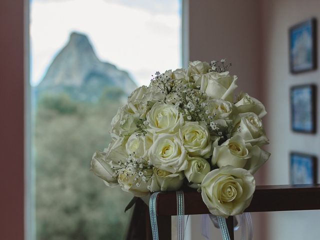 La boda de Arturo y Vania en Bernal, Querétaro 9