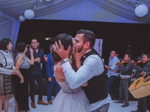 La boda de Arturo y Vania en Bernal, Querétaro 37