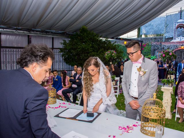 La boda de Marco y Yuliana en Xochimilco, Ciudad de México 34