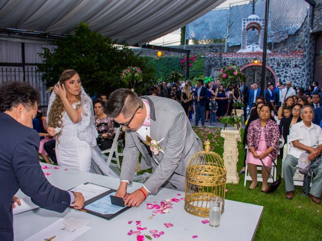 La boda de Marco y Yuliana en Xochimilco, Ciudad de México 35