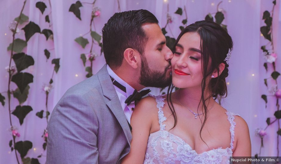 La boda de Arturo y Vania en Bernal, Querétaro