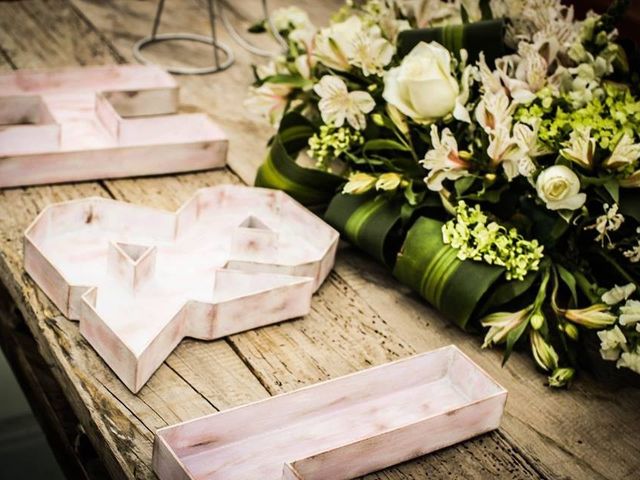 La boda de Hugo y Lupita en Apaseo El Grande, Guanajuato 13