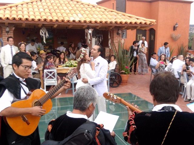 La boda de Hugo y Lupita en Apaseo El Grande, Guanajuato 15