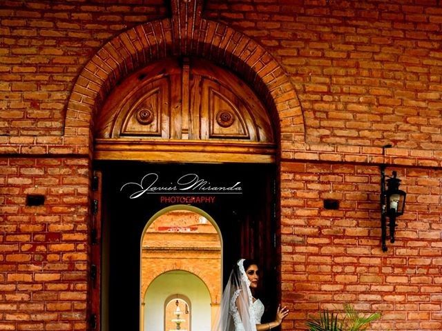 La boda de Hugo y Lupita en Apaseo El Grande, Guanajuato 18