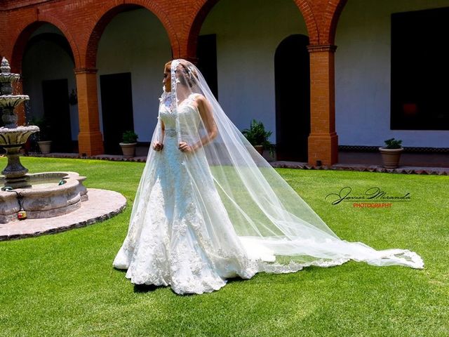 La boda de Hugo y Lupita en Apaseo El Grande, Guanajuato 51