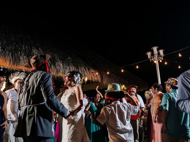 La boda de Arnulfo y Gabriela en Ixtapa Zihuatanejo, Guerrero 66