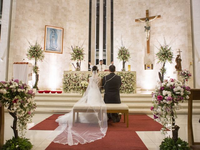 La boda de Mario y Claudina en Mérida, Yucatán 13