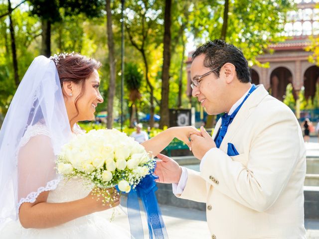 La boda de Alejandro y Magdalena en Azcapotzalco, Ciudad de México 16
