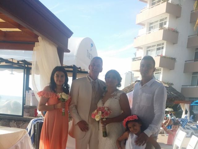 La boda de Andy y Faby  en Mazatlán, Sinaloa 13