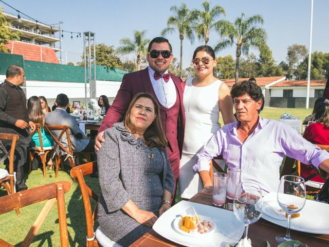 La boda de Waldemar y Brenda en Tlajomulco de Zúñiga, Jalisco 14