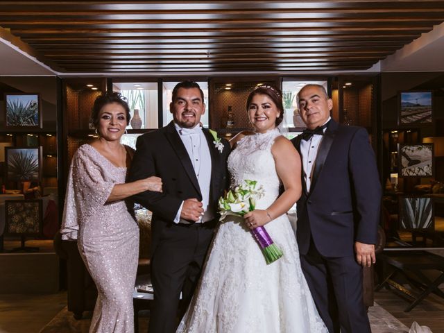 La boda de Waldemar y Brenda en Tlajomulco de Zúñiga, Jalisco 50