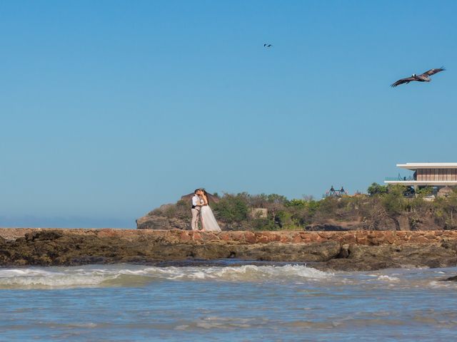 La boda de Alan y Mónica en Puerto Vallarta, Jalisco 23