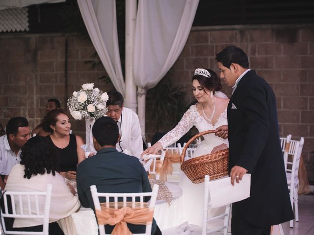La boda de Héctor y Karen en León, Guanajuato 23