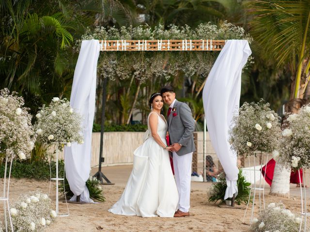 La boda de Chris y Paulina en Puerto Vallarta, Jalisco 6