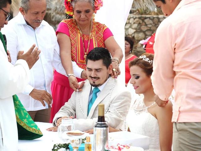 La boda de Sebastián y Evelin  en Huatulco, Oaxaca 13