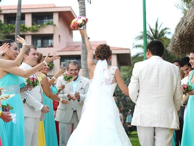 La boda de Sebastián y Evelin  en Huatulco, Oaxaca 22