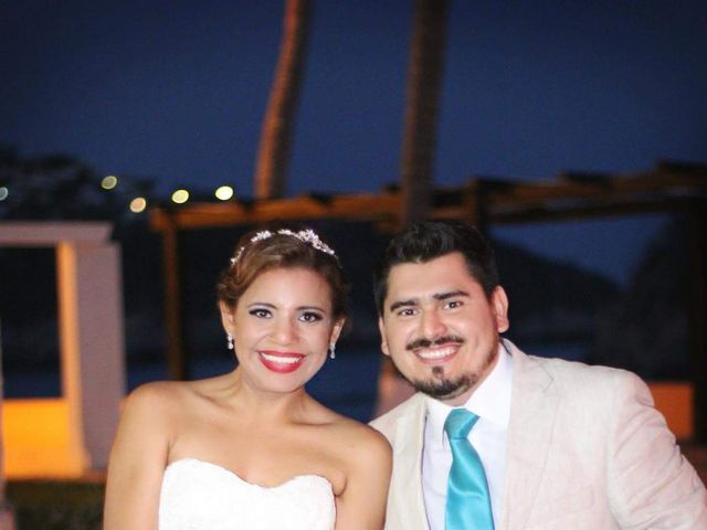 La boda de Sebastián y Evelin  en Huatulco, Oaxaca 28