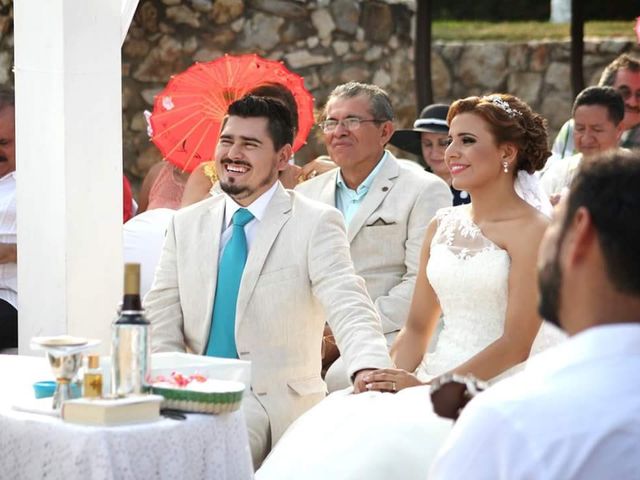 La boda de Sebastián y Evelin  en Huatulco, Oaxaca 35