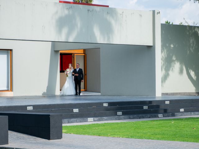 La boda de Abrahan y Elena en Zapopan, Jalisco 32