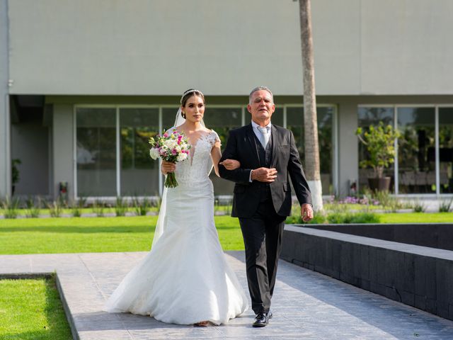 La boda de Abrahan y Elena en Zapopan, Jalisco 33