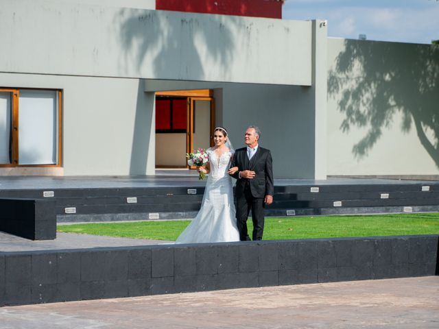 La boda de Abrahan y Elena en Zapopan, Jalisco 37