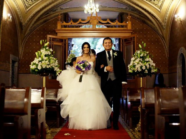 La boda de Oliver y Zuria en San Luis Potosí, San Luis Potosí 15