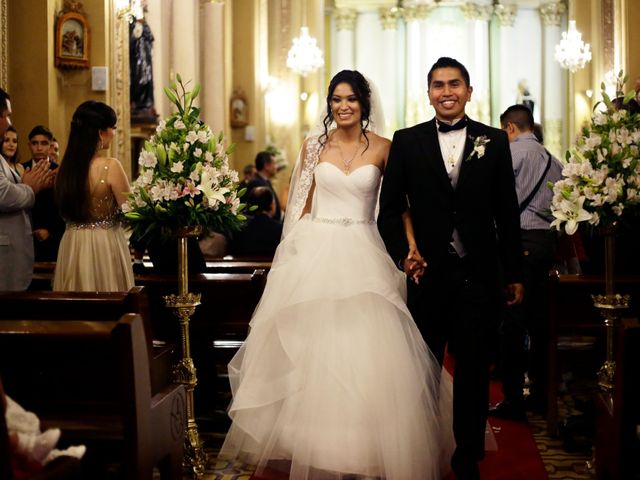 La boda de Oliver y Zuria en San Luis Potosí, San Luis Potosí 16
