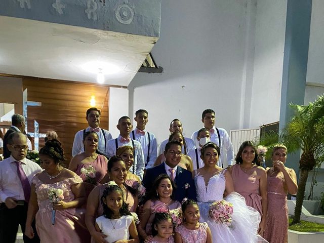 La boda de Rey David y Cynthia  en Veracruz, Veracruz 17