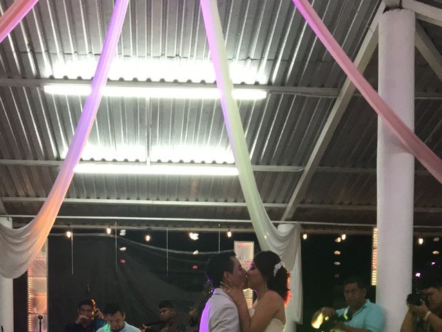 La boda de Jonathan  y Ana karen en Ixtapa Zihuatanejo, Guerrero 7