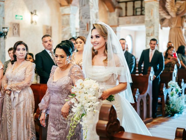 La boda de Jonathan y Briseida en Hermosillo, Sonora 24