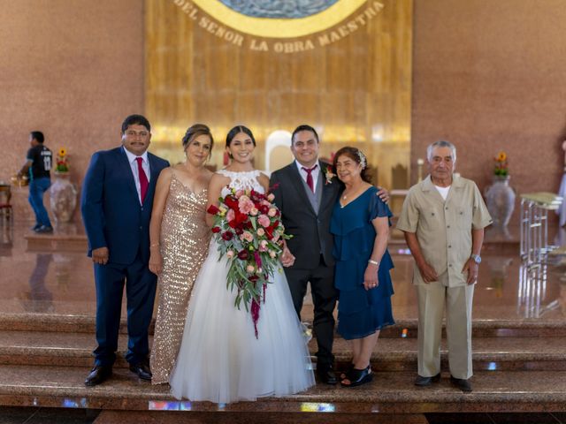La boda de Fernando y Diana en León, Guanajuato 33