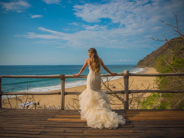 La boda de Arnold y Steph en Bahía de Banderas, Nayarit 18