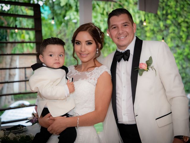 La boda de Miguel Ángel y Alegradra en Zapopan, Jalisco 23