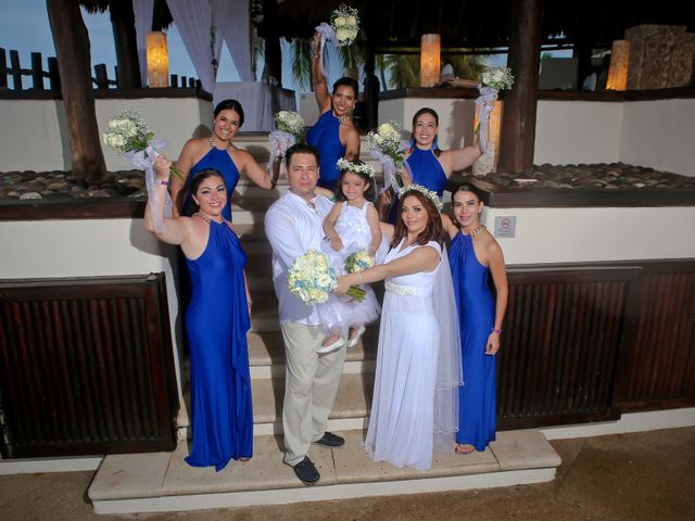 La boda de Juan Carlos y Nury en Ixtapa Zihuatanejo, Guerrero 3