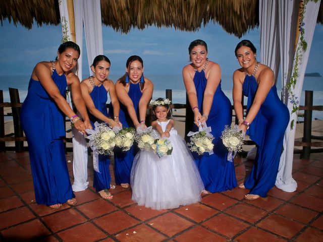 La boda de Juan Carlos y Nury en Ixtapa Zihuatanejo, Guerrero 4
