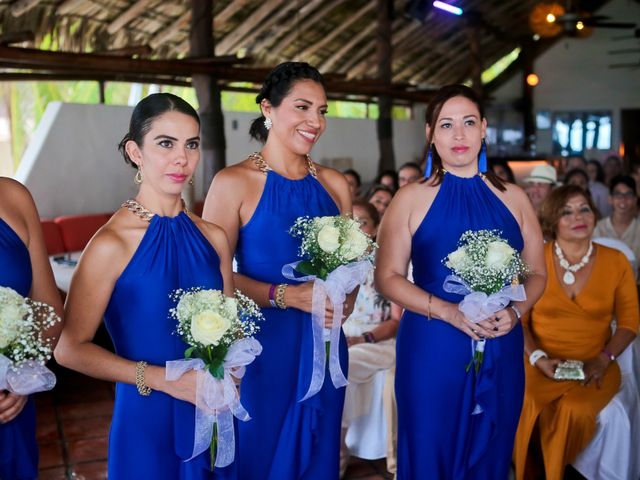 La boda de Juan Carlos y Nury en Ixtapa Zihuatanejo, Guerrero 23