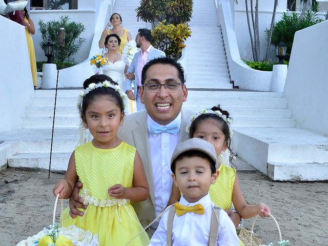 La boda de Rubén  y Sofía  en Manzanillo, Colima 5