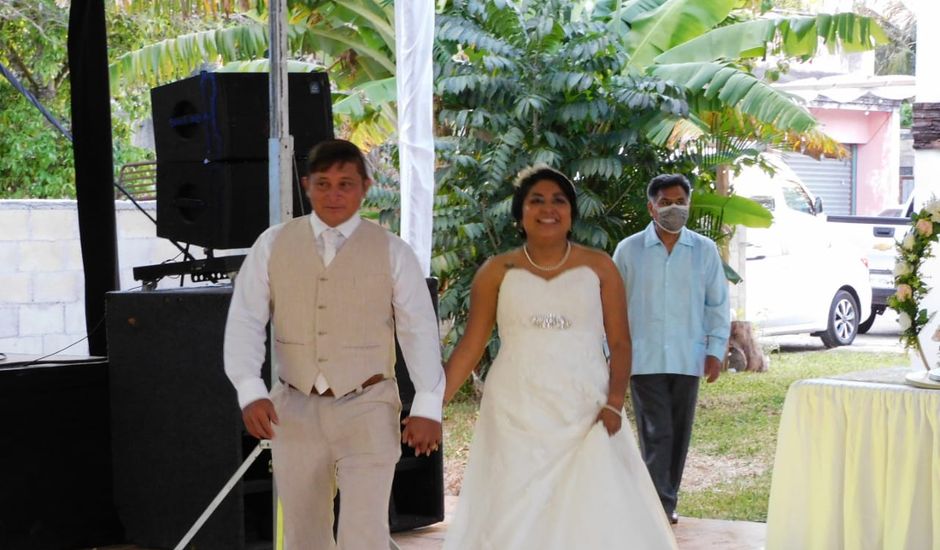 La boda de Pedro Mario y Fátima Nayeli en Dzidzantún, Yucatán