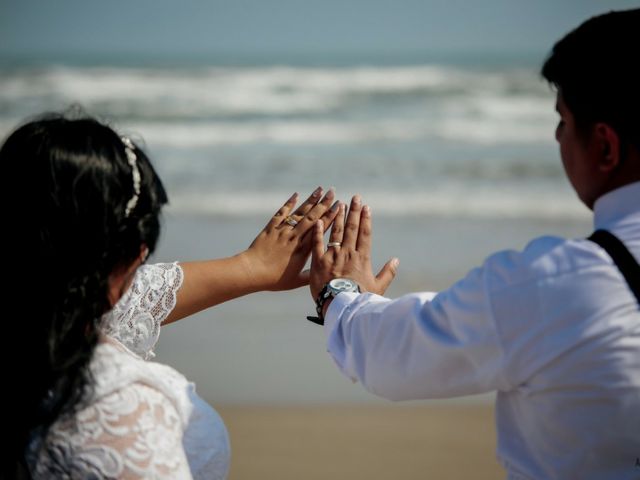 La boda de Leslie y Benito en Temapache, Veracruz 3