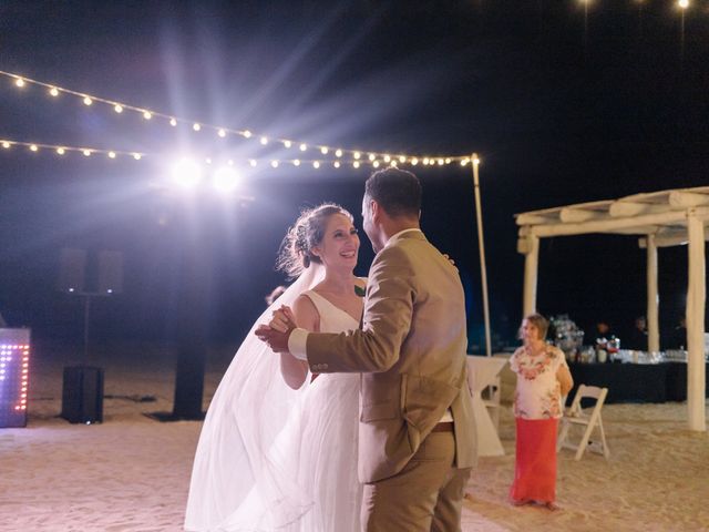 La boda de Leonardo y Fernanda en Playa del Carmen, Quintana Roo 14