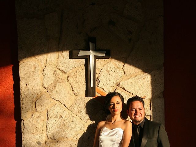 La boda de Carlos y Karen en Tlajomulco de Zúñiga, Jalisco 14