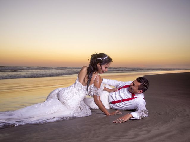 La boda de Abad y Anabel  en Acapulco, Guerrero 65