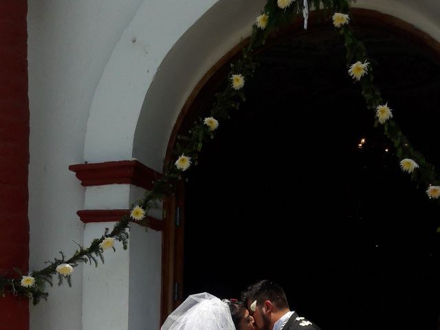 La boda de Omar y Valeria en Cocotitlán, Estado México 3